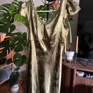 RIHOAS Olive Satin Midi Dress with Cap Sleeves